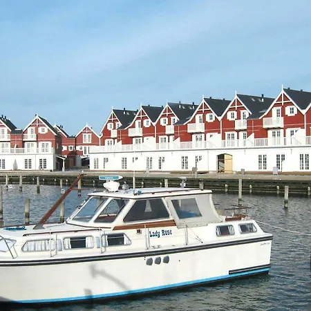 8 Person Holiday In شقة